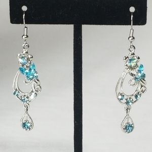 Chandelier earrings